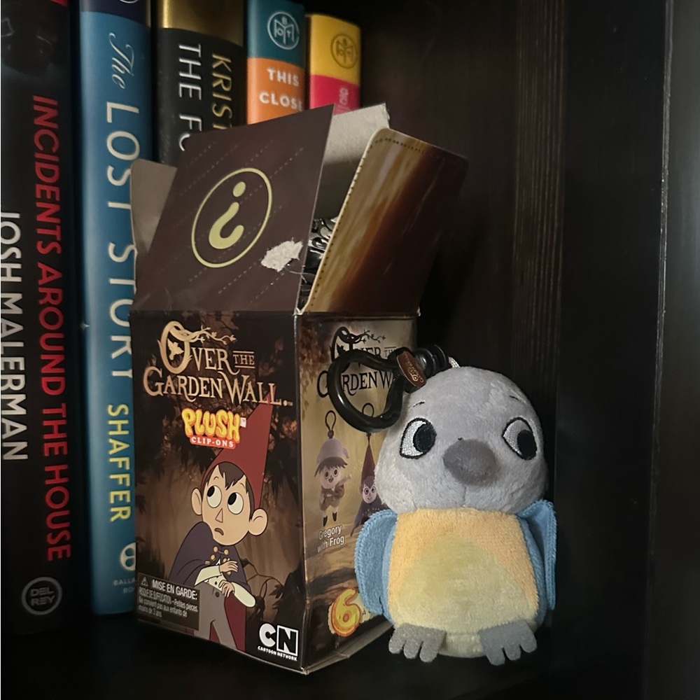 Over the Garden Wall Beatrice Plush bag clip
